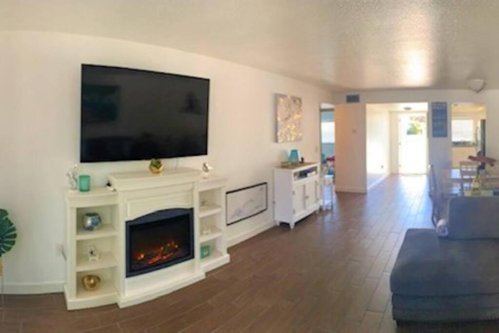 Beautiful Bright & Sparkling 2Bed 1Bath Beach Retreat - Unit 212 코코아비치 외부 사진