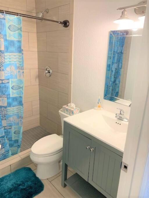 Beautiful Bright & Sparkling 2Bed 1Bath Beach Retreat - Unit 212 코코아비치 외부 사진