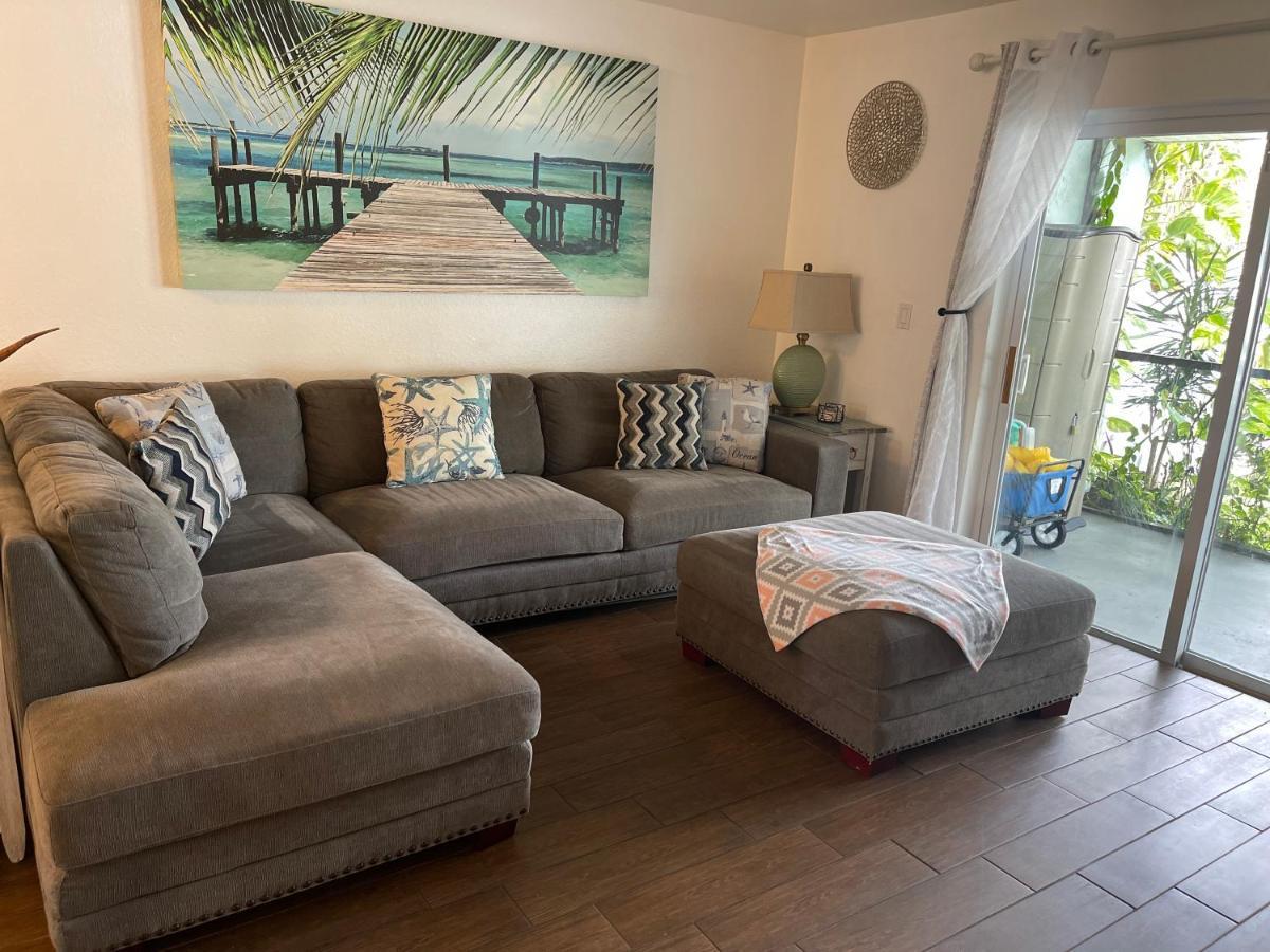 Beautiful Bright & Sparkling 2Bed 1Bath Beach Retreat - Unit 212 코코아비치 외부 사진