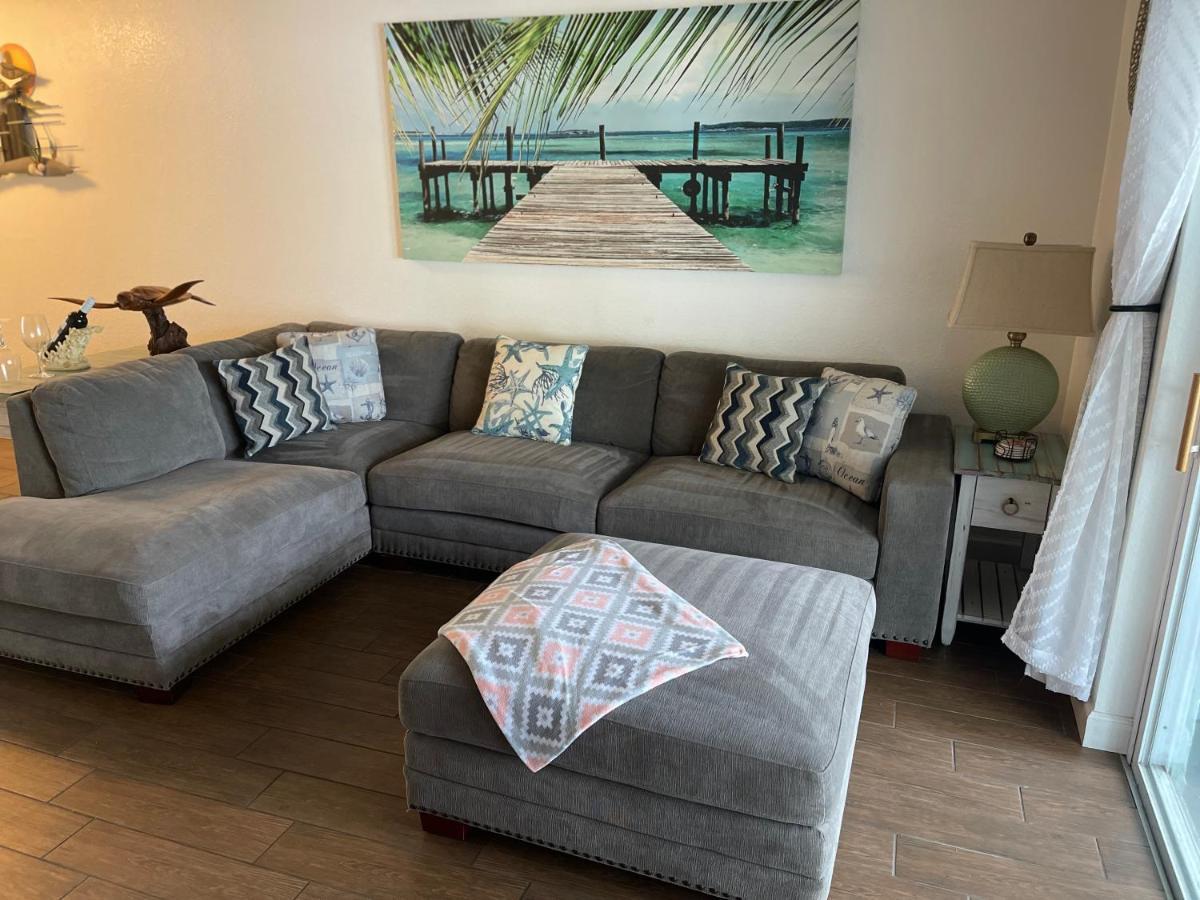 Beautiful Bright & Sparkling 2Bed 1Bath Beach Retreat - Unit 212 코코아비치 외부 사진