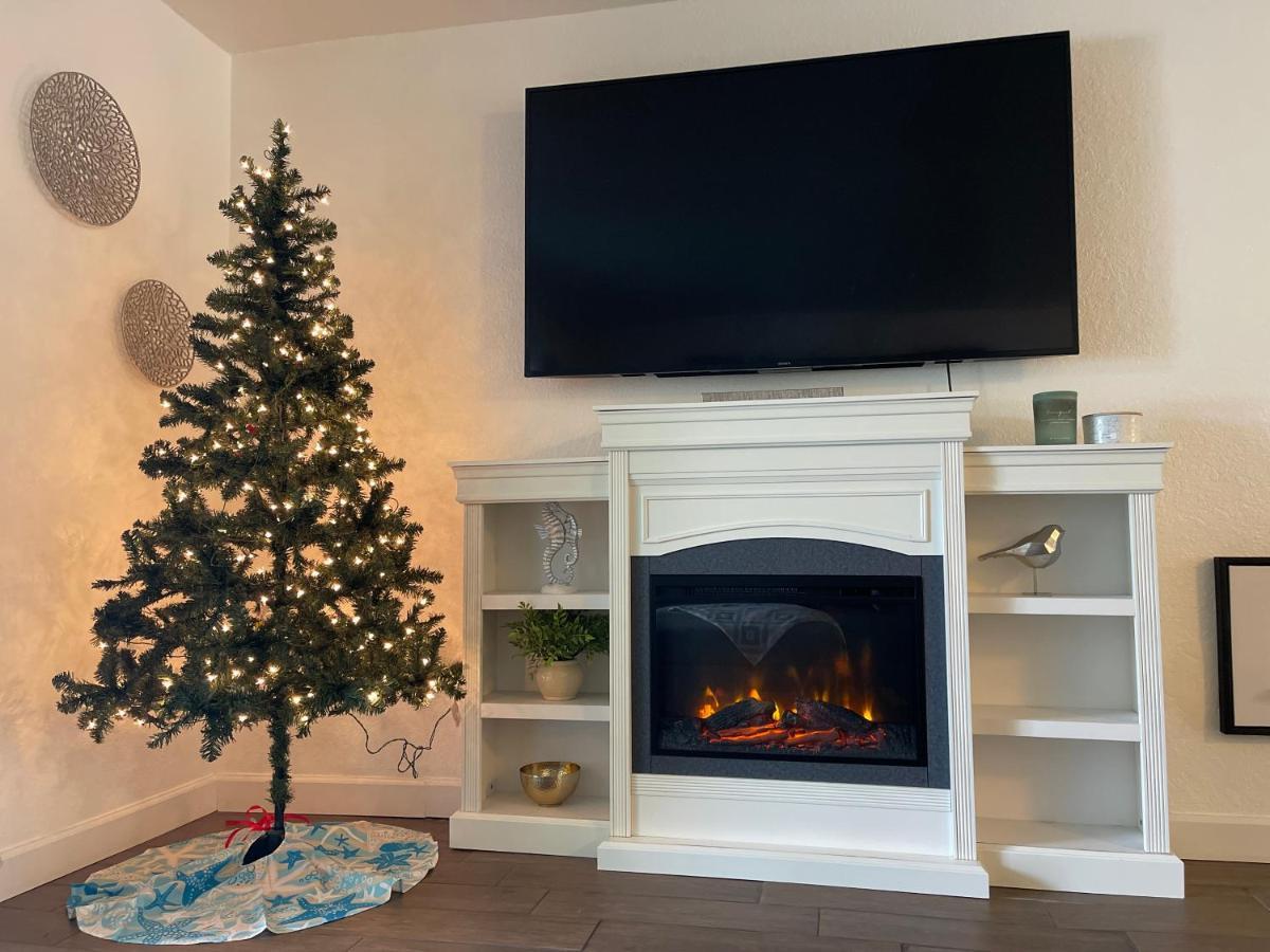 Beautiful Bright & Sparkling 2Bed 1Bath Beach Retreat - Unit 212 코코아비치 외부 사진