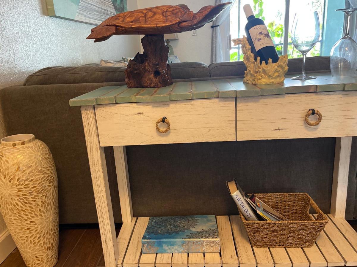 Beautiful Bright & Sparkling 2Bed 1Bath Beach Retreat - Unit 212 코코아비치 외부 사진